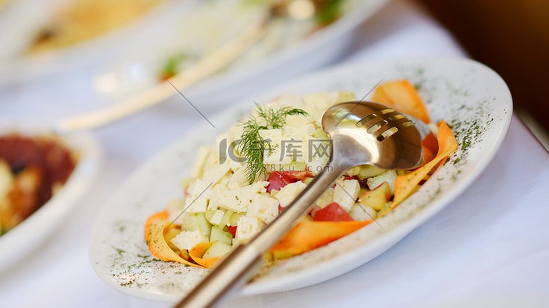 揭秘零食批发一手货源：厂家直供背后的秘密